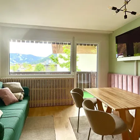 An Der Gondel - Haus Thalgau アパート *